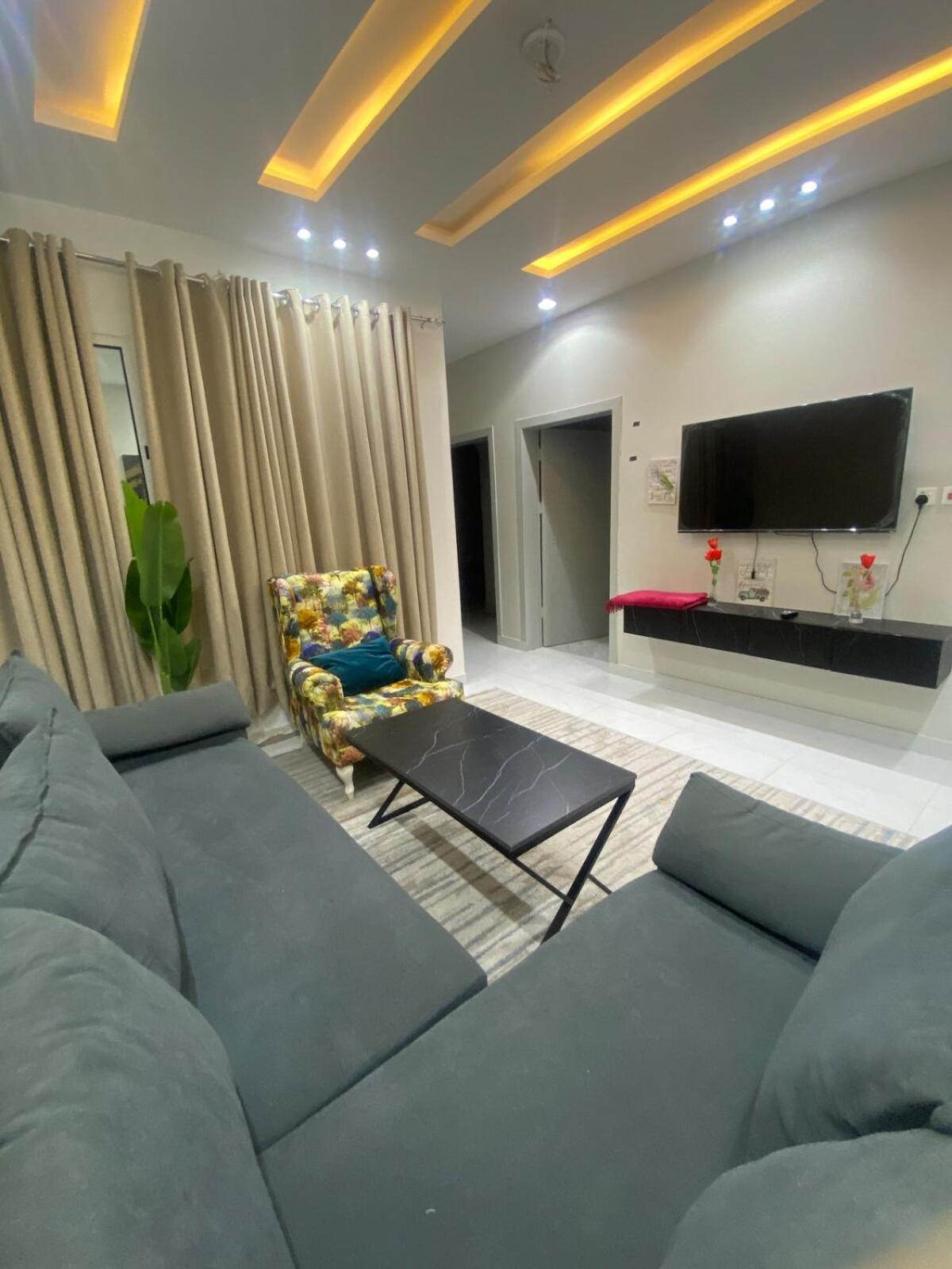 الأسرة السعيده Apartment